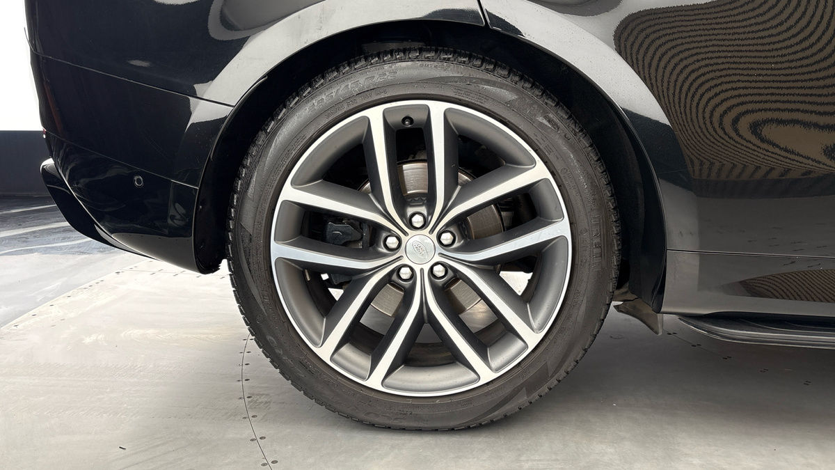 Land Rover Range Rover Sport Image 10