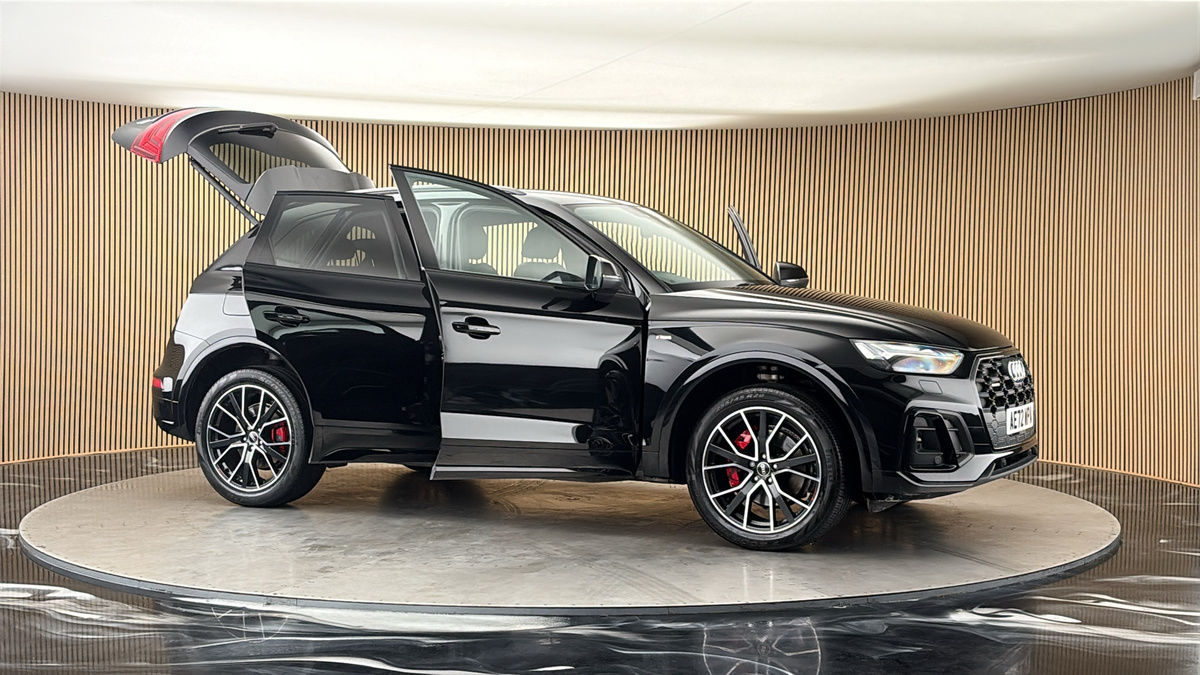 More views of Audi Q5