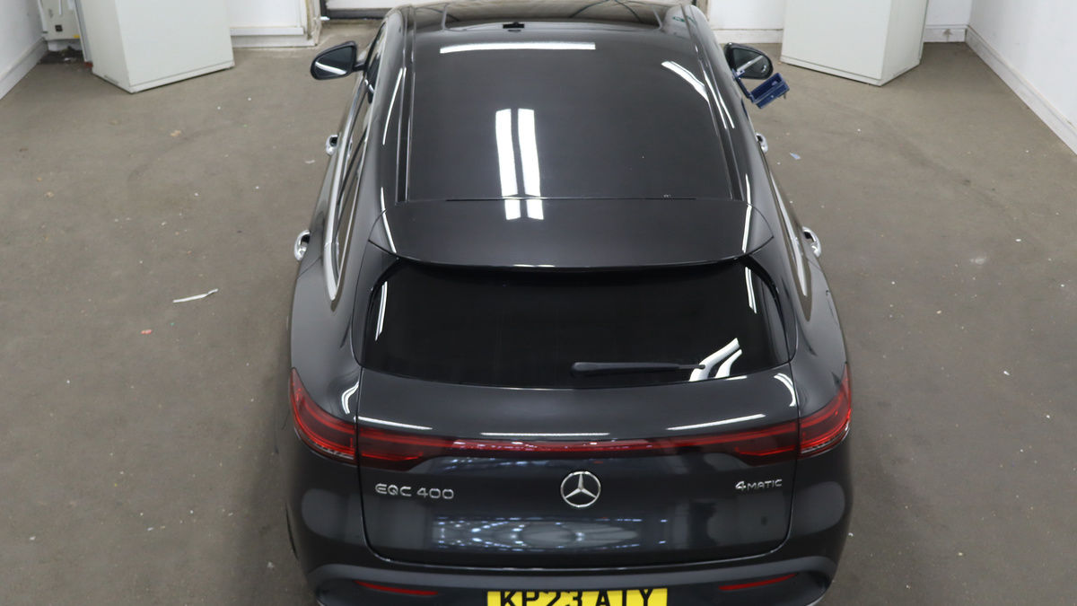 Mercedes-Benz EQC Image 8