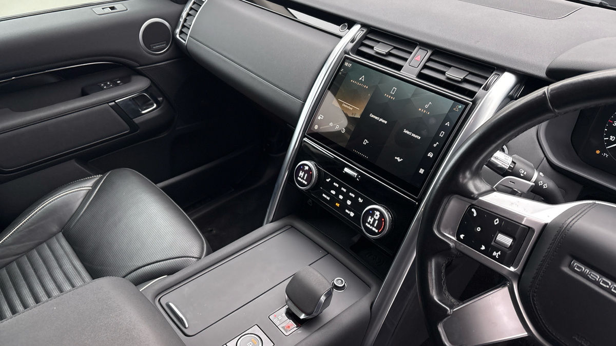 Land Rover Discovery Image 18