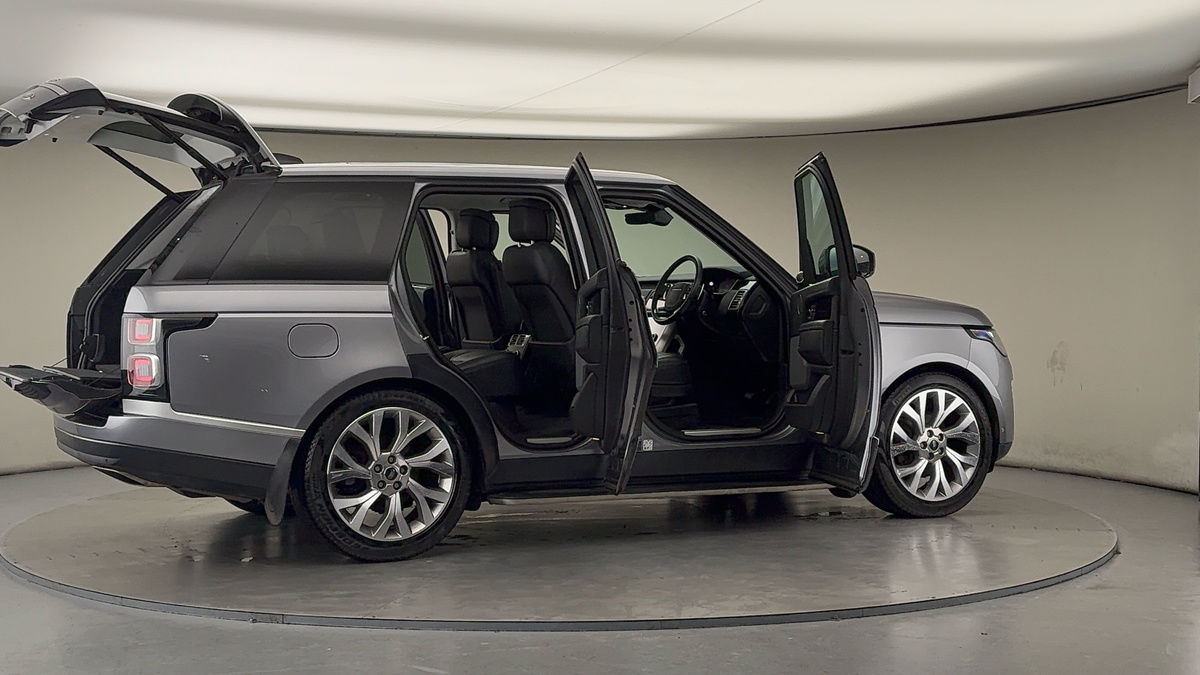 More views of Land Rover Range Rover