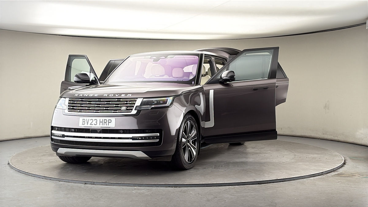 More views of Land Rover Range Rover