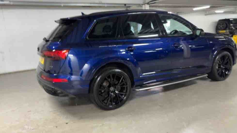 More views of Audi Q7