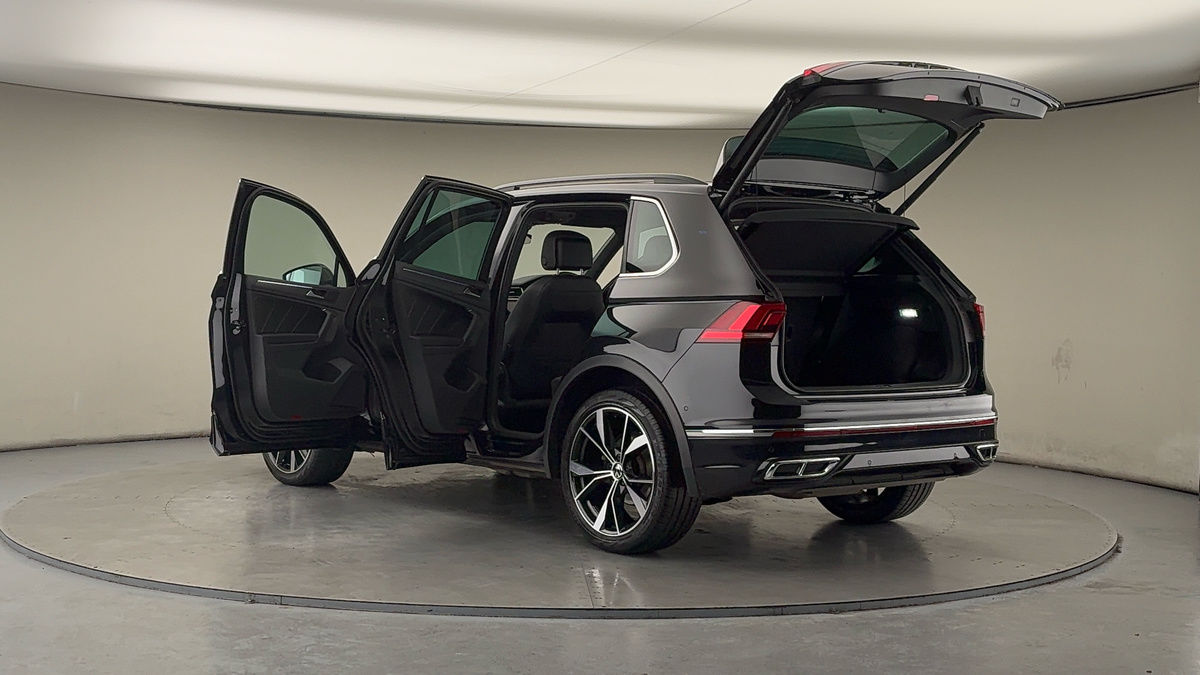 More views of Volkswagen Tiguan