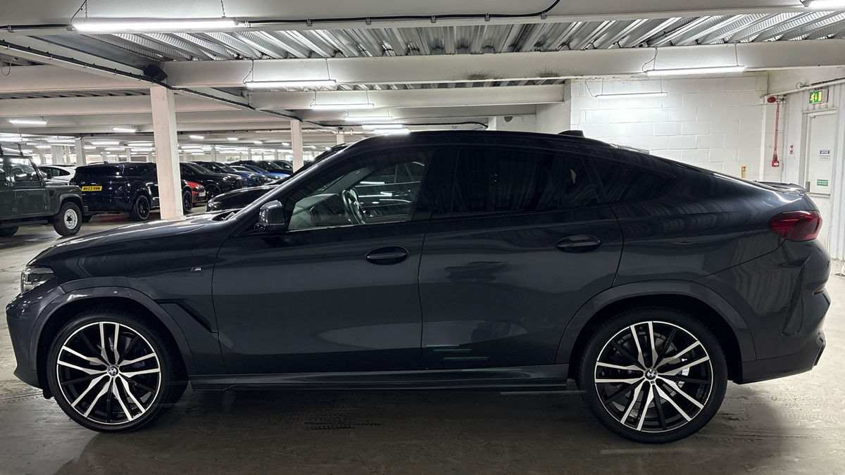 BMW X6 Image 15