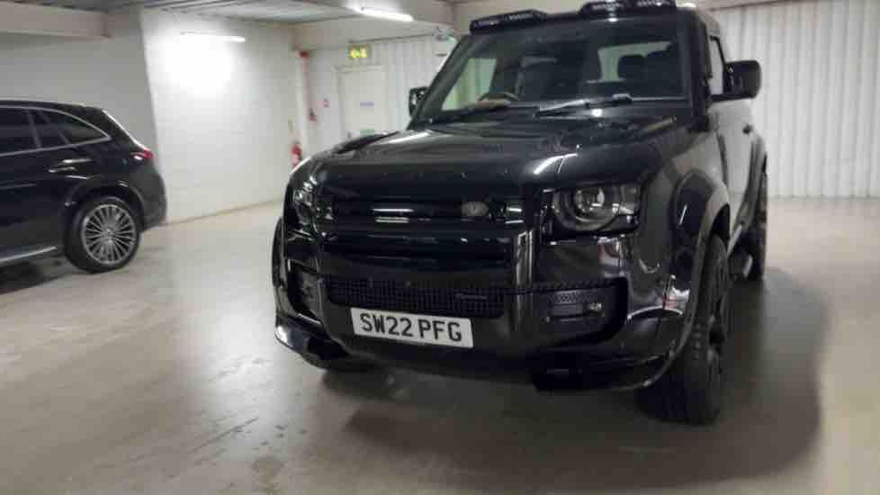 More views of Land Rover Defender 90