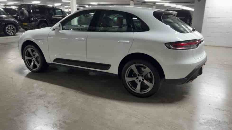 More views of Porsche Macan