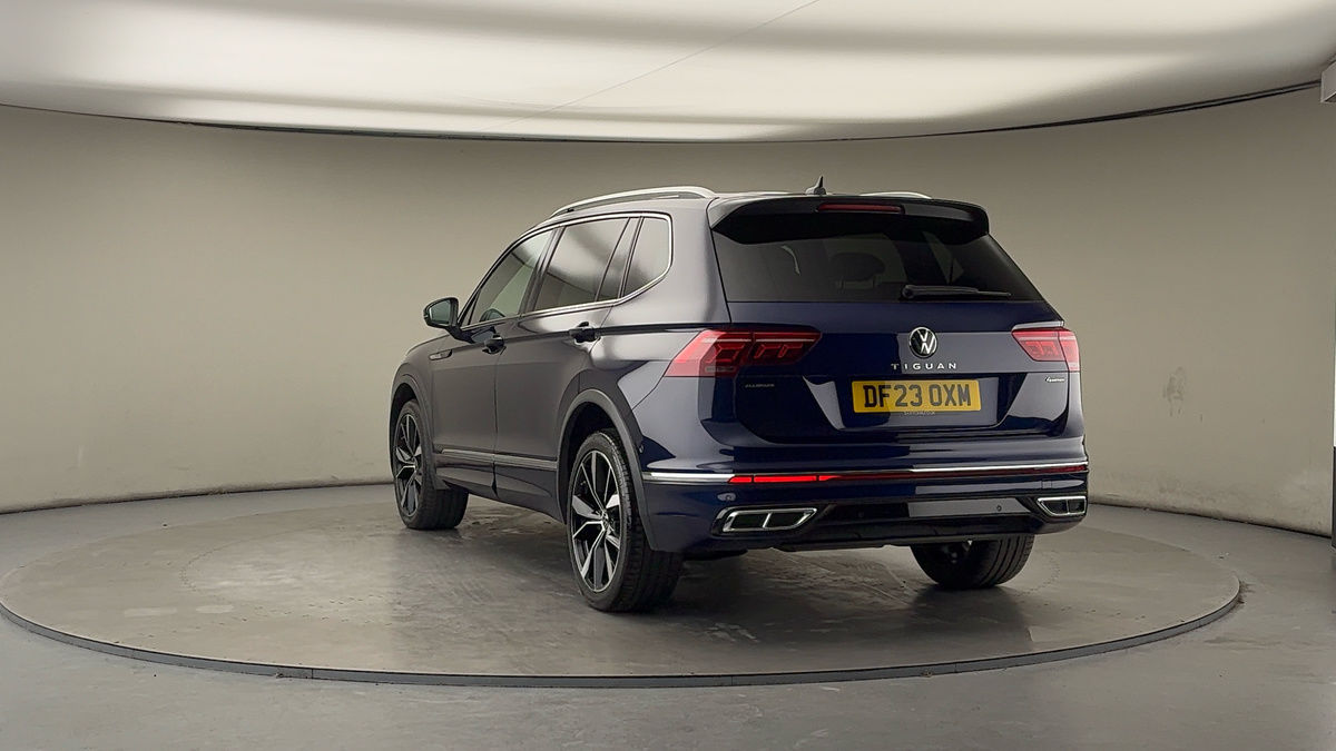 More views of Volkswagen Tiguan Allspace