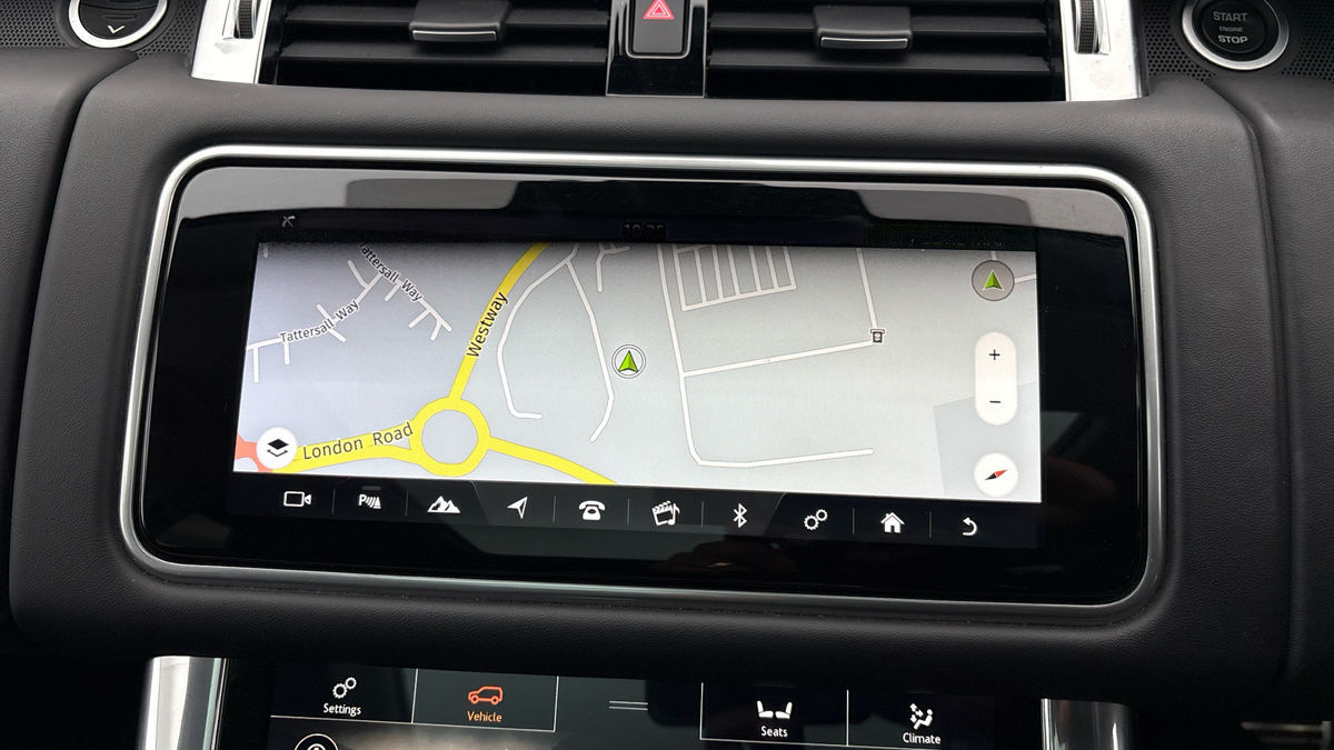 Land Rover Range Rover Sport Image 17