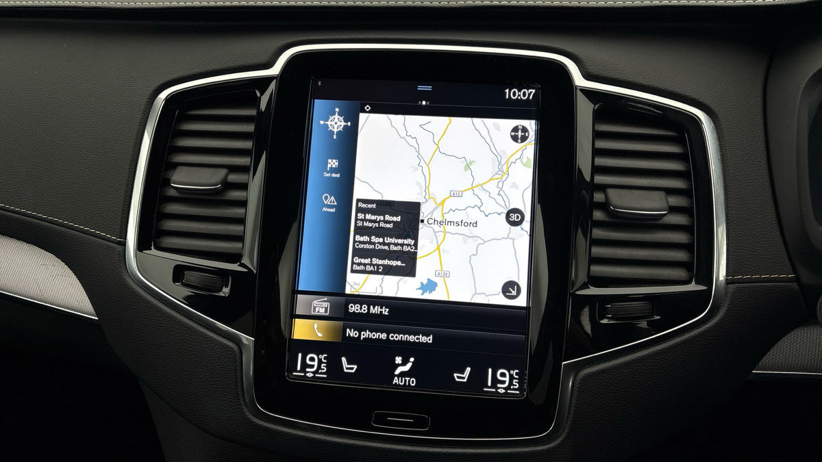 Volvo XC90 Image 17