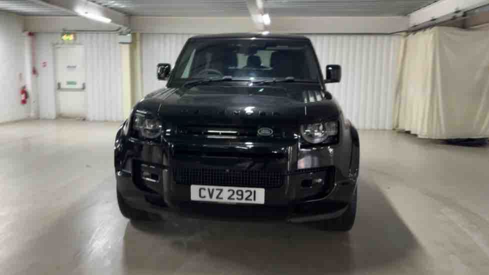 More views of Land Rover Defender 90