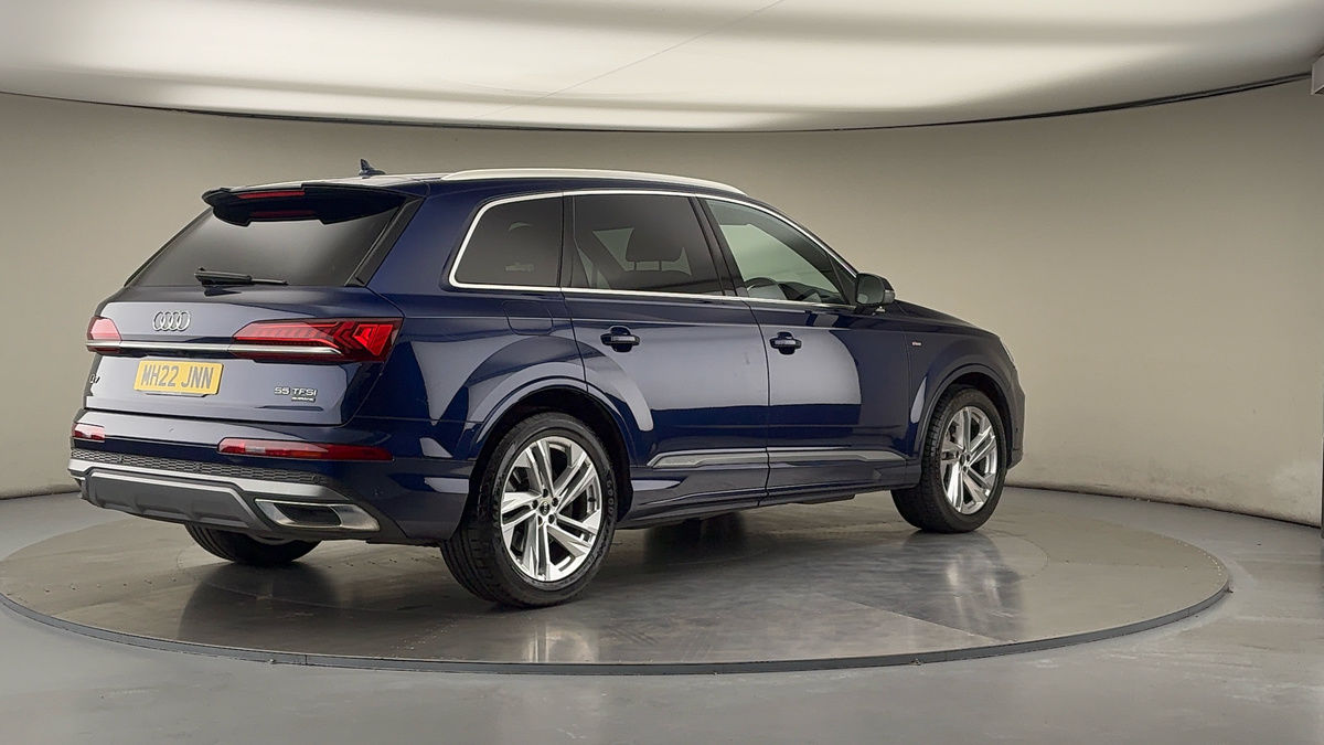 Audi Q7 Image 21