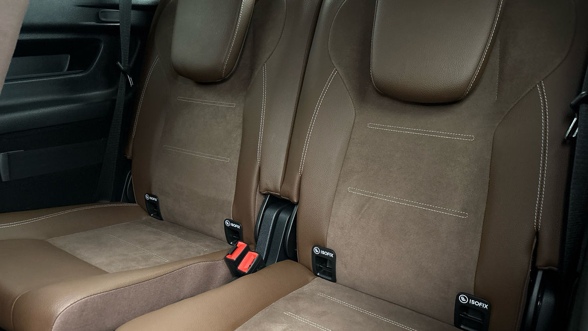 Mercedes-Benz GLB Image 27