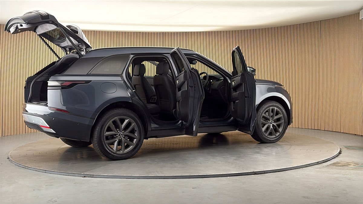 More views of Land Rover Range Rover Velar