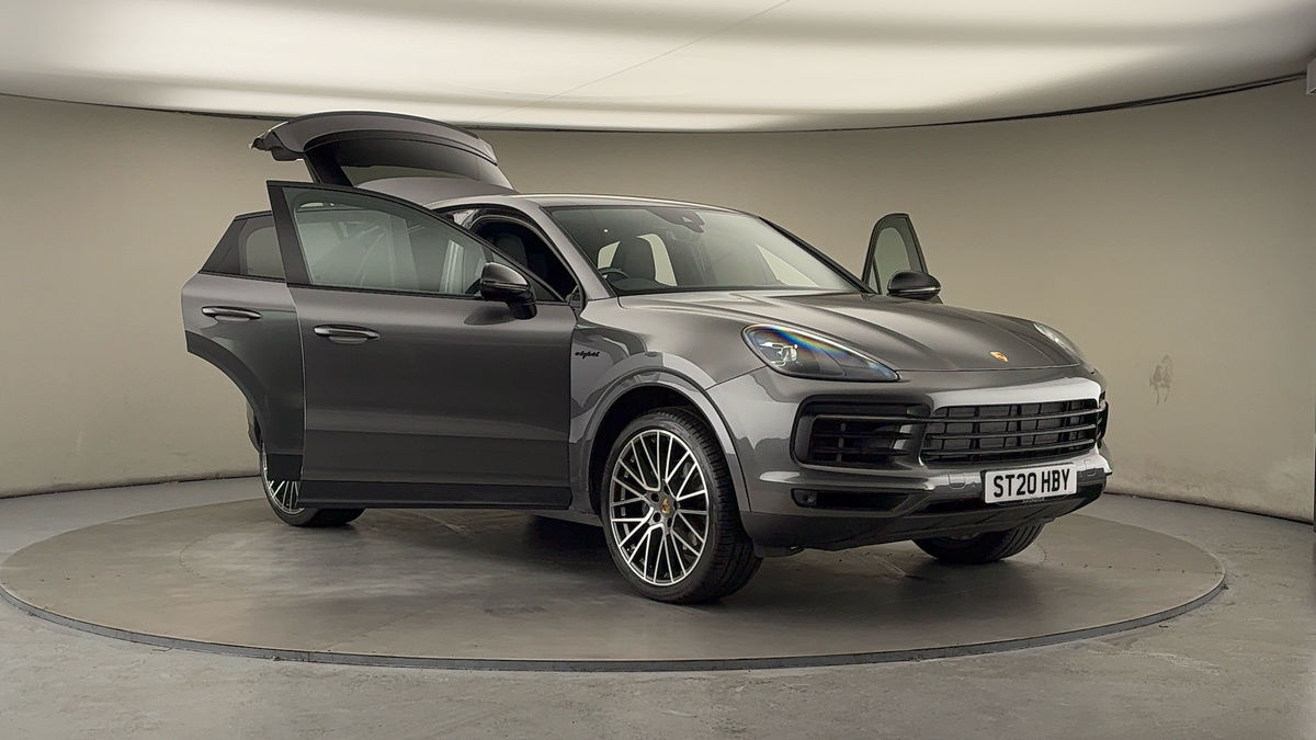 More views of Porsche Cayenne