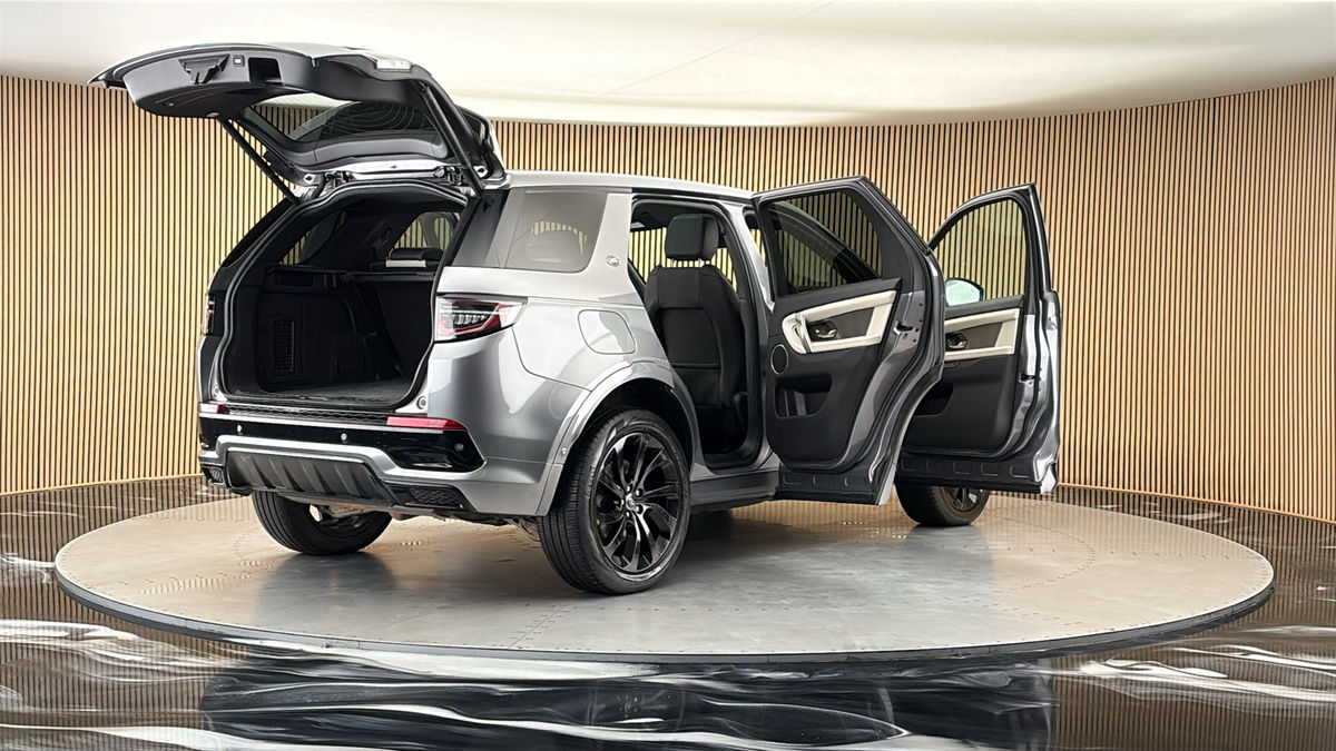More views of Land Rover Discovery Sport