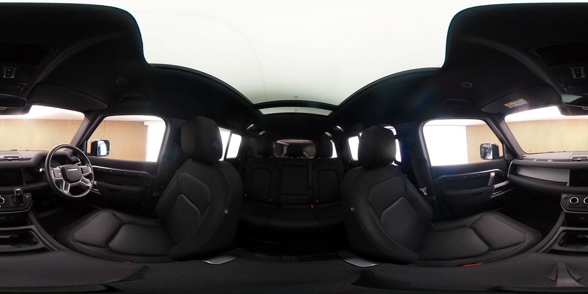 More views of Land Rover Defender 110
