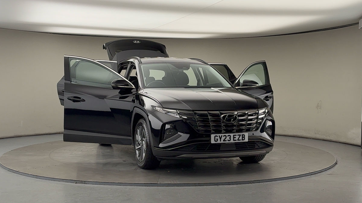 More views of Hyundai TUCSONix35