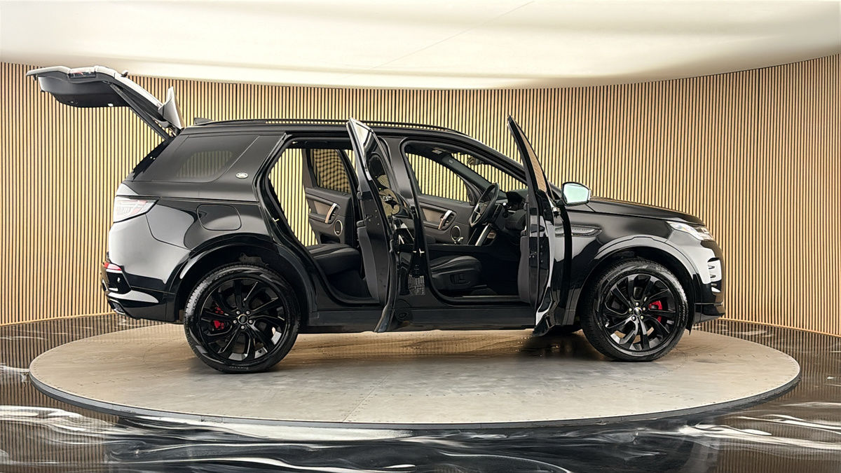 More views of Land Rover Discovery Sport