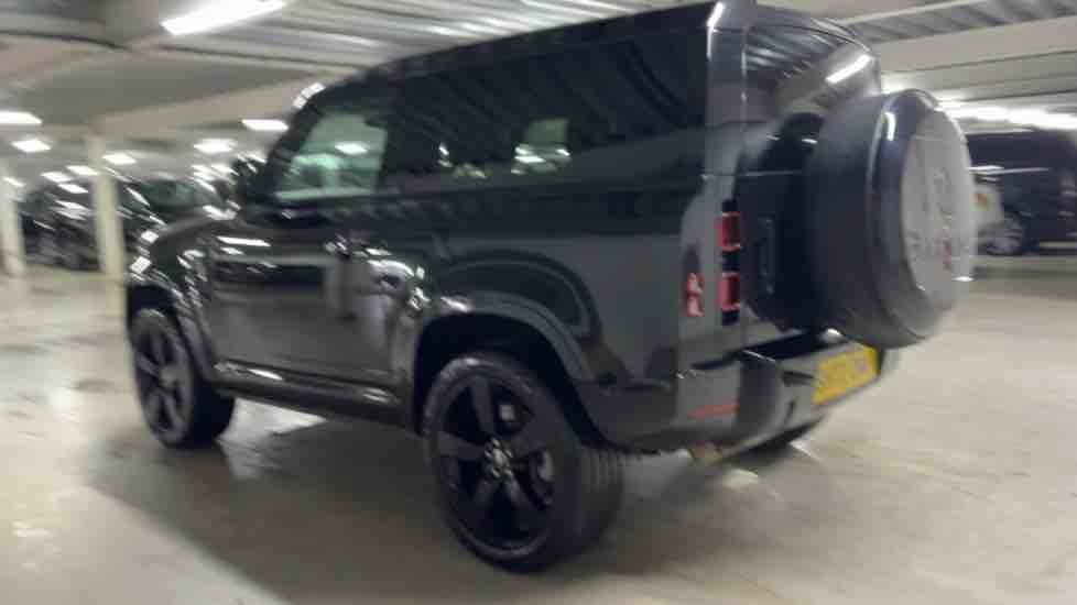More views of Land Rover Defender 90