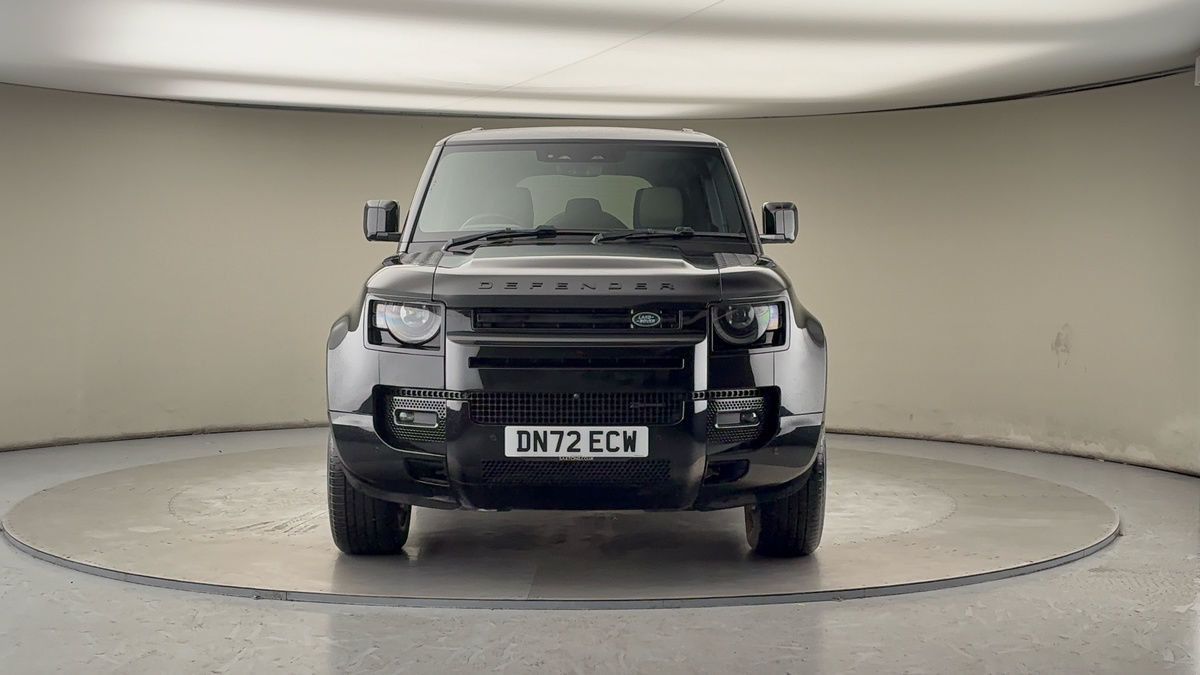 Land Rover Defender 110 Image 3