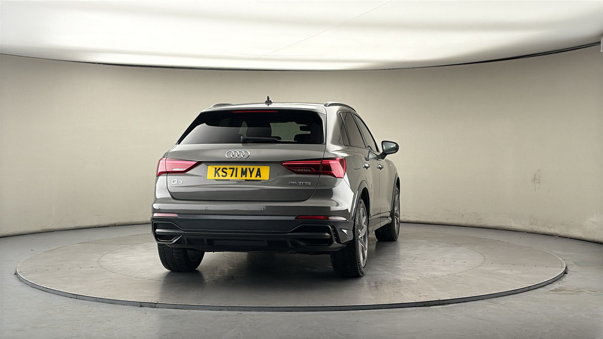 More views of Audi Q3