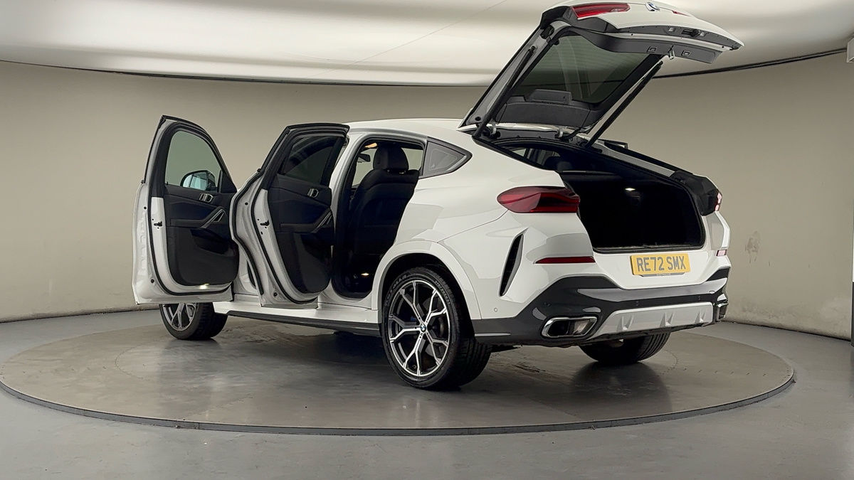 More views of BMW X6