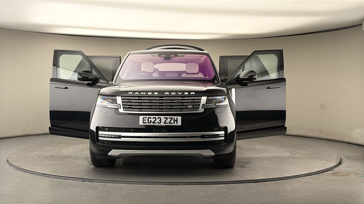 More views of Land Rover Range Rover