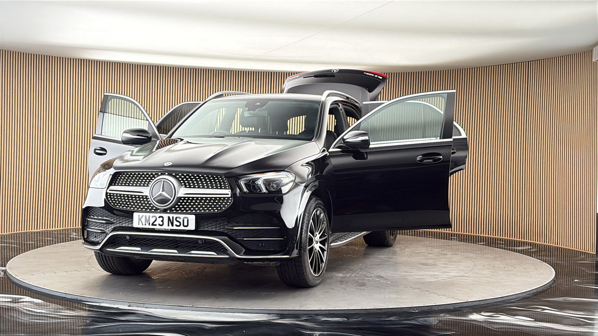 More views of Mercedes-Benz GLE