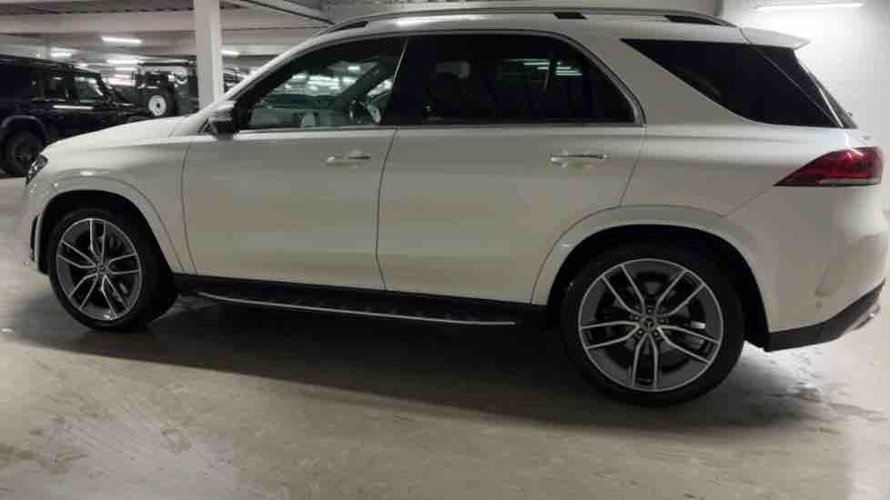 More views of Mercedes-Benz GLE