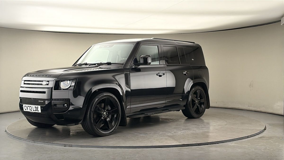 Land Rover Defender 110 Image 20