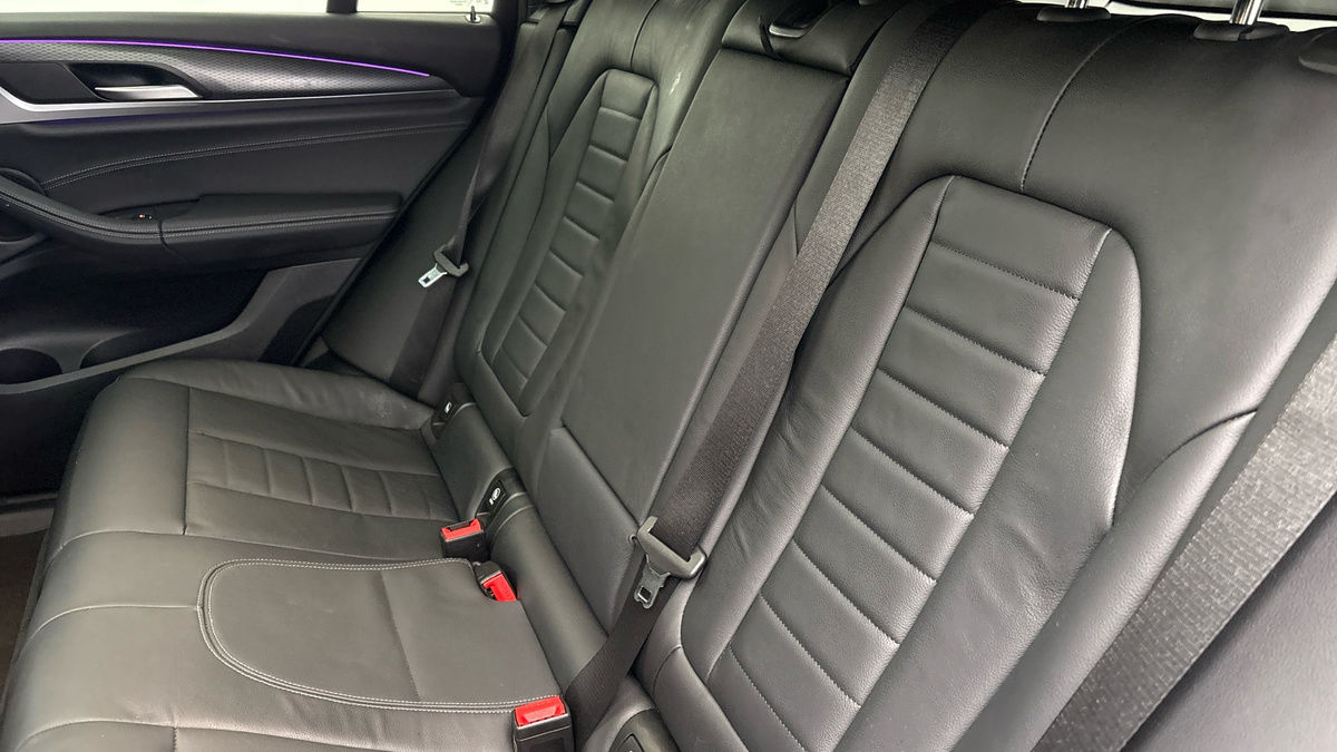 BMW X4 Image 8