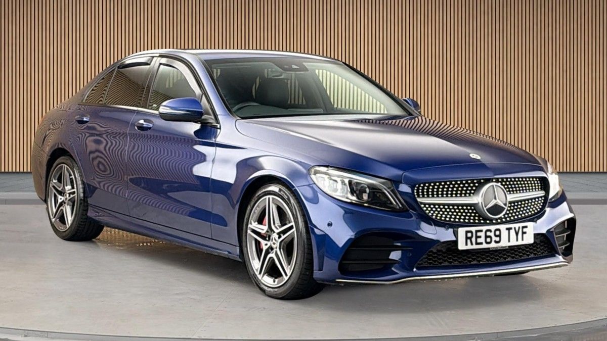 Mercedes-Benz C Class Sticky Header Image