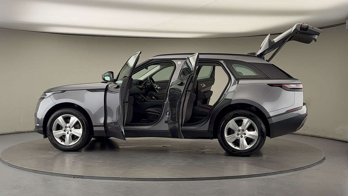 More views of Land Rover Range Rover Velar