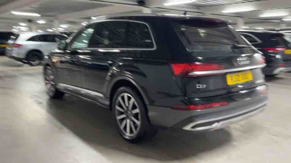 More views of Audi Q7