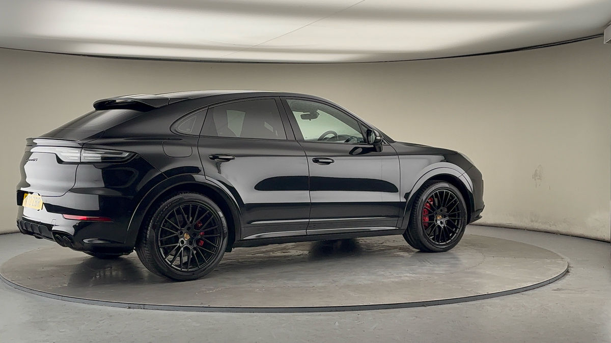 More views of Porsche Cayenne