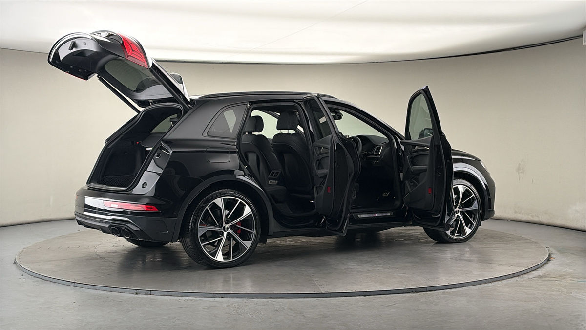 More views of Audi SQ5