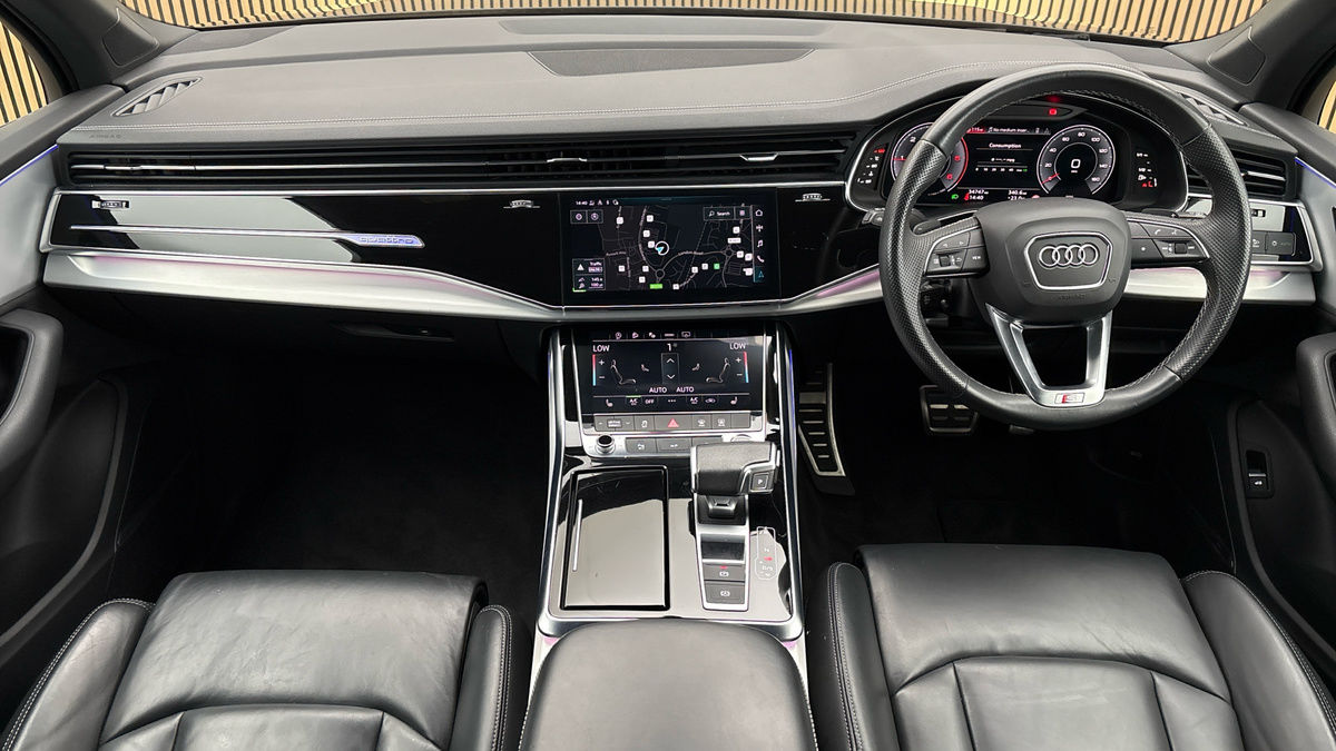 Audi Q7 Image 12