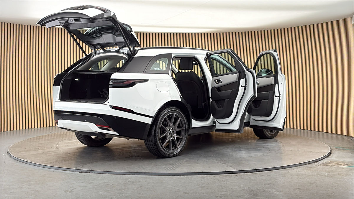 More views of Land Rover Range Rover Velar
