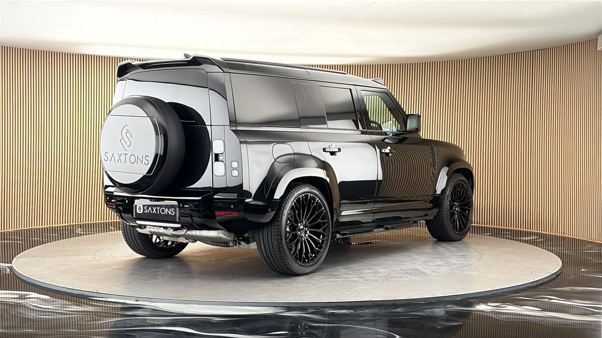 More views of Land Rover Defender 110
