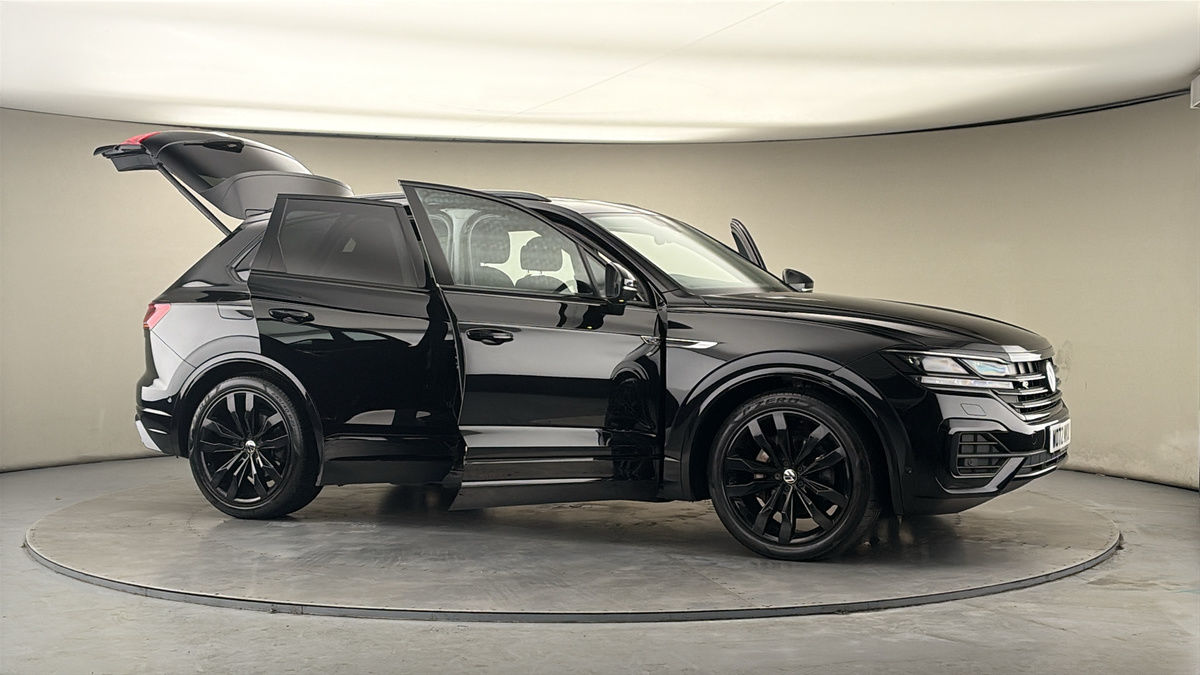 More views of Volkswagen Touareg