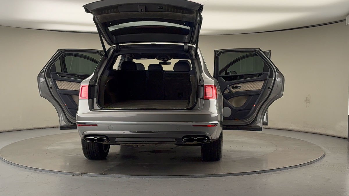 More views of Bentley Bentayga