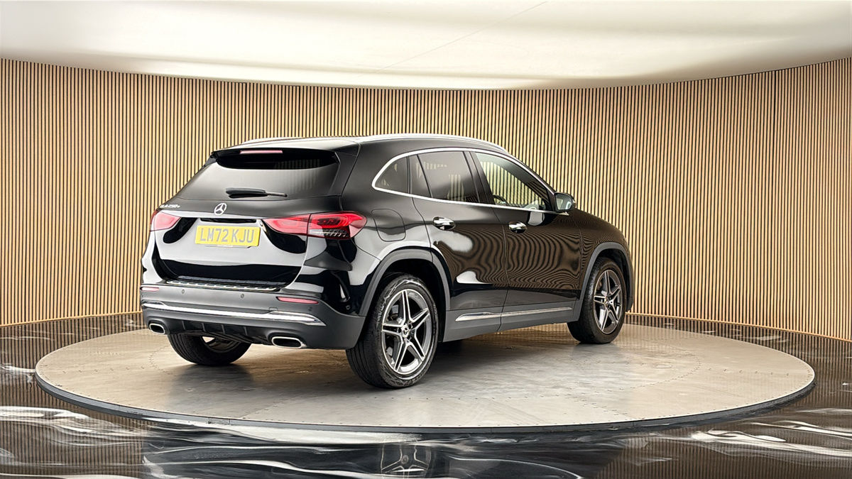 More views of Mercedes-Benz GLA