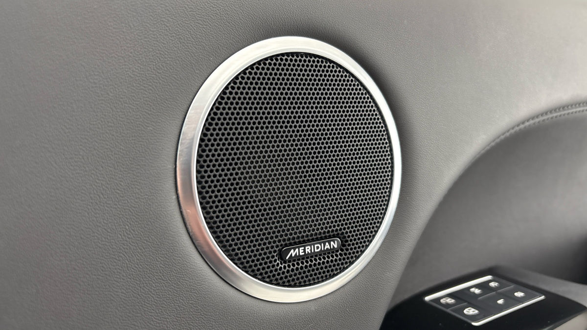 Land Rover Range Rover Sport Image 25