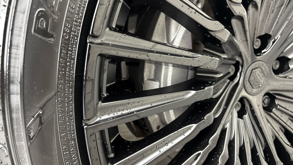 Land Rover Defender 110 Urban Image 27