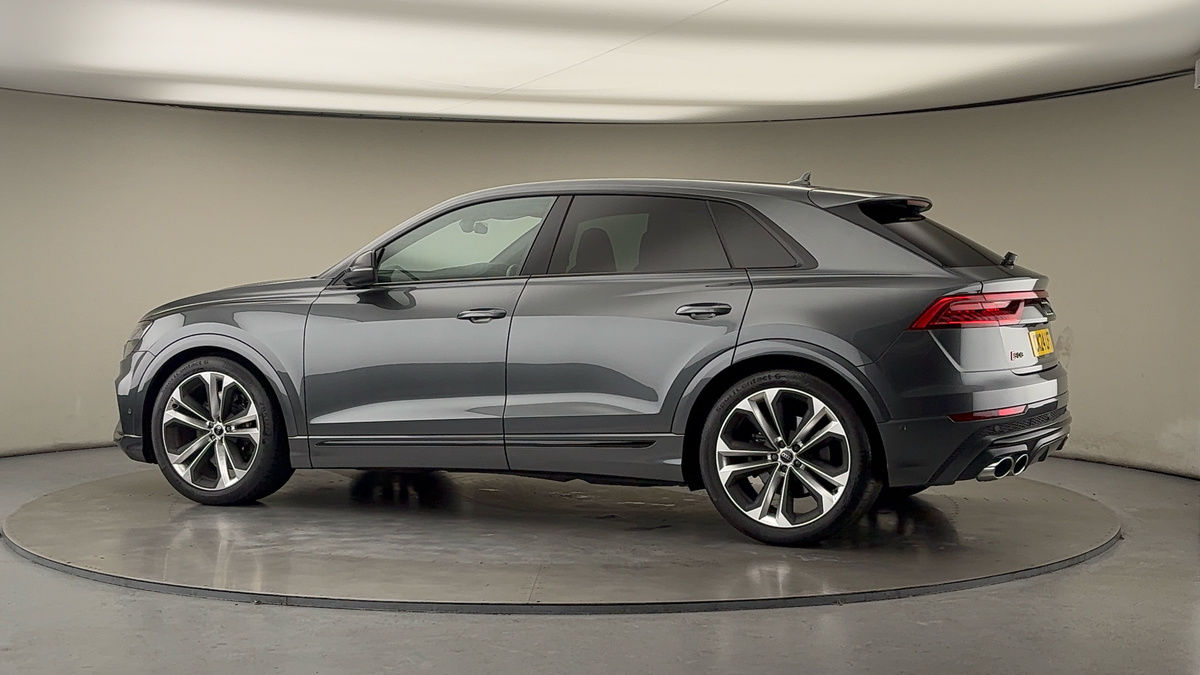 More views of Audi SQ8