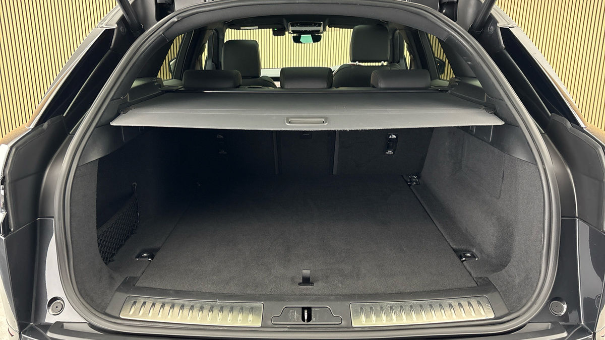 Land Rover Range Rover Velar Image 11