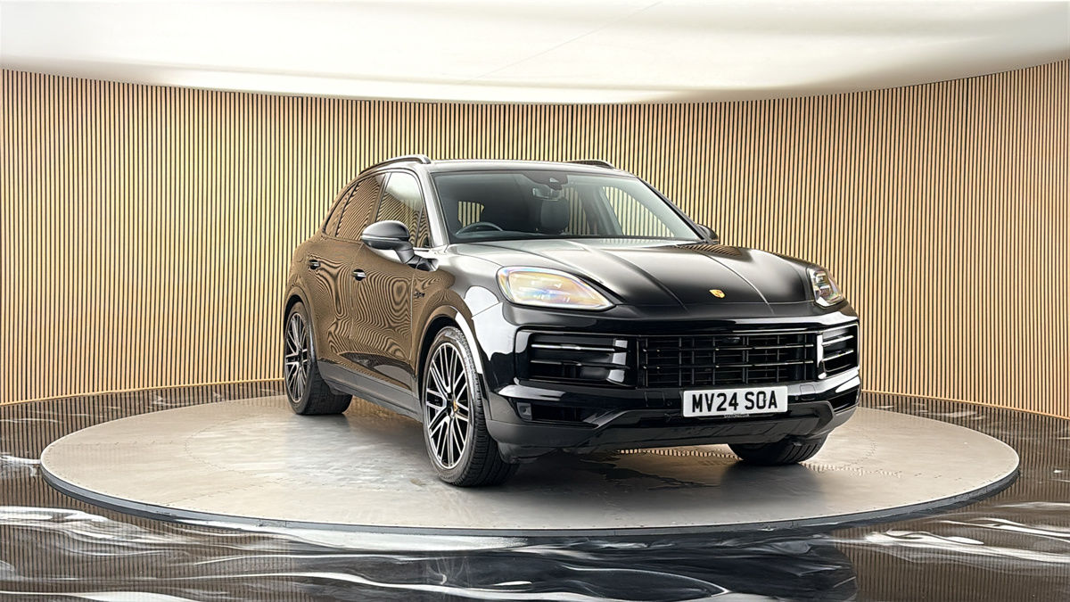 More views of Porsche Cayenne