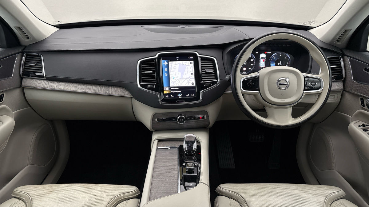 Volvo XC90 Image 12