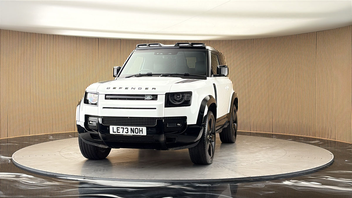 More views of Land Rover Defender 90